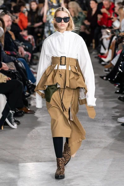 Look 13